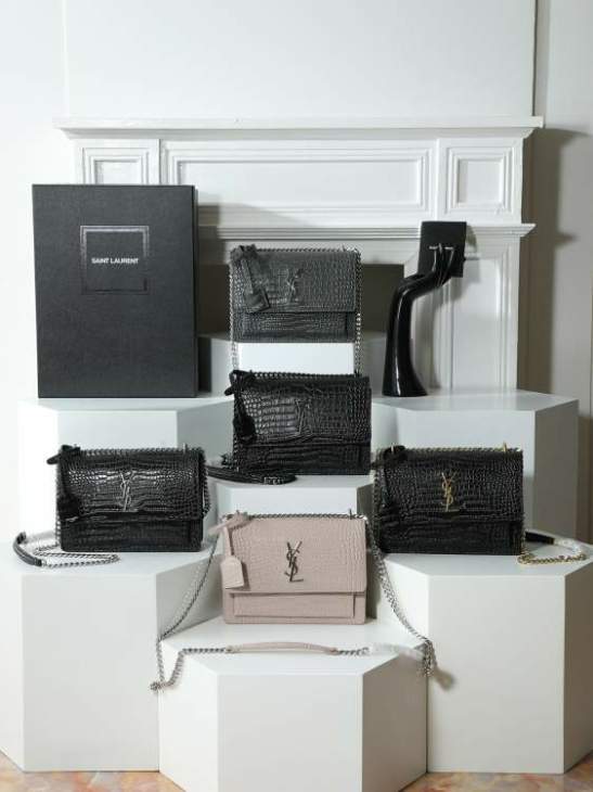 Picture of Saint Laurent Handbags _SKUfw213817710fw